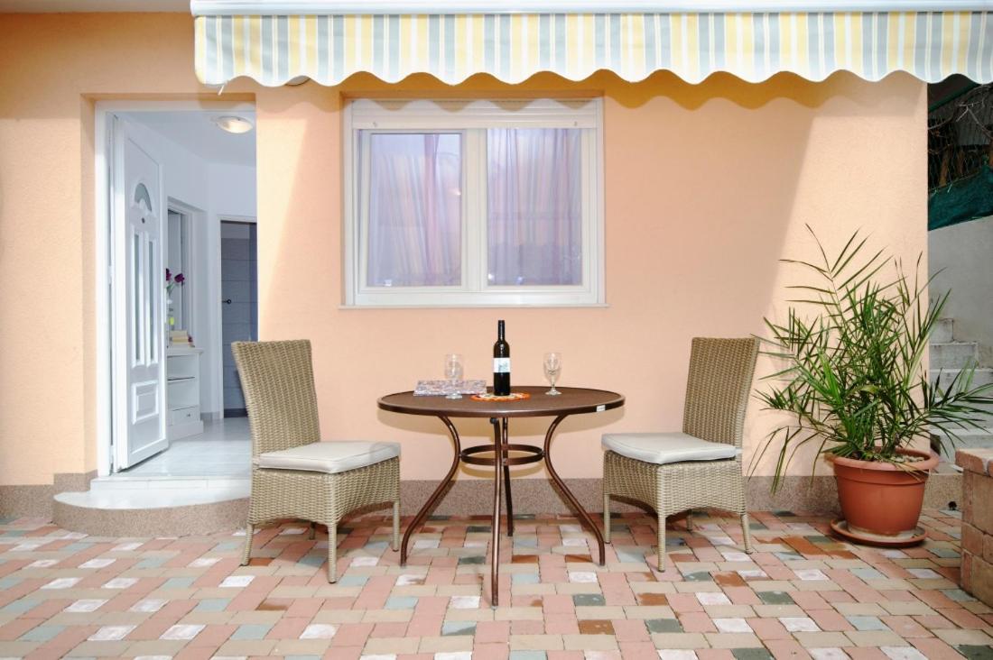 מאקרסקה Apartments Jana מראה חיצוני תמונה