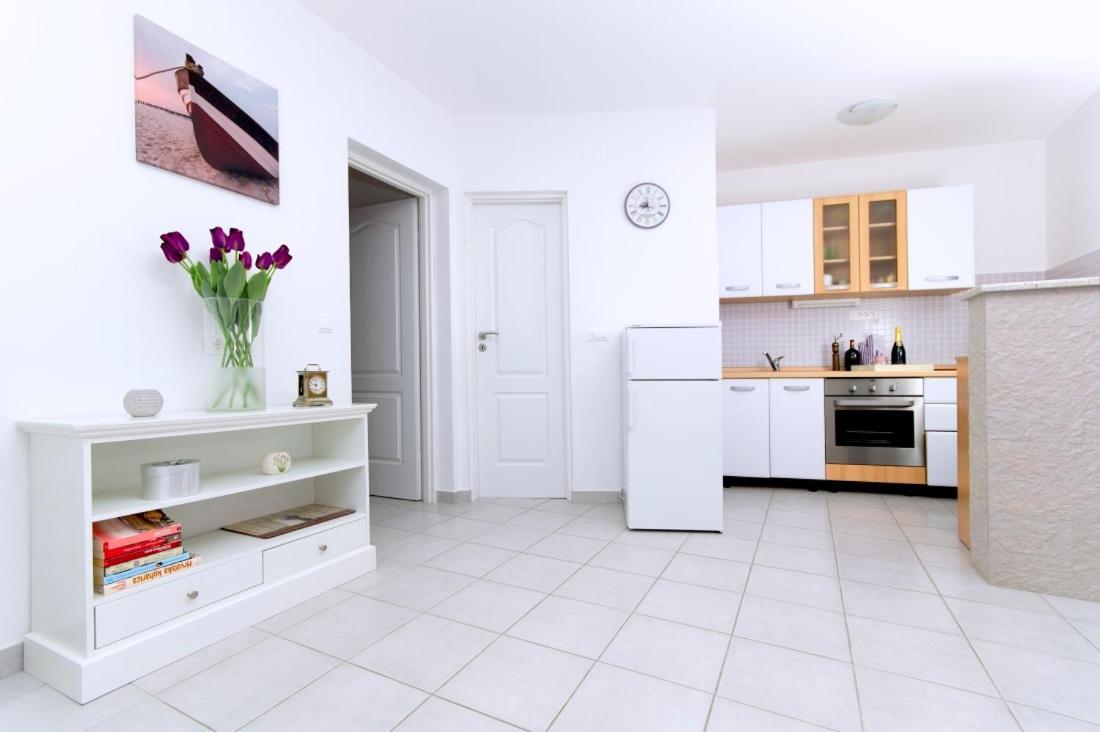 מאקרסקה Apartments Jana מראה חיצוני תמונה